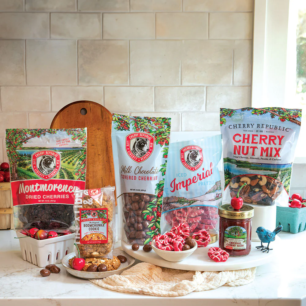 Holiday Spectacular Gift Box - Image 3